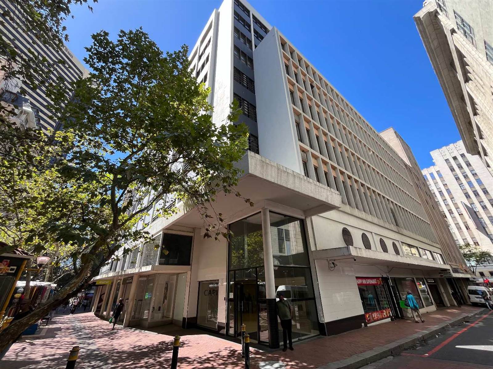 9166  m² Office Space in Cape Town City Centre photo number 1