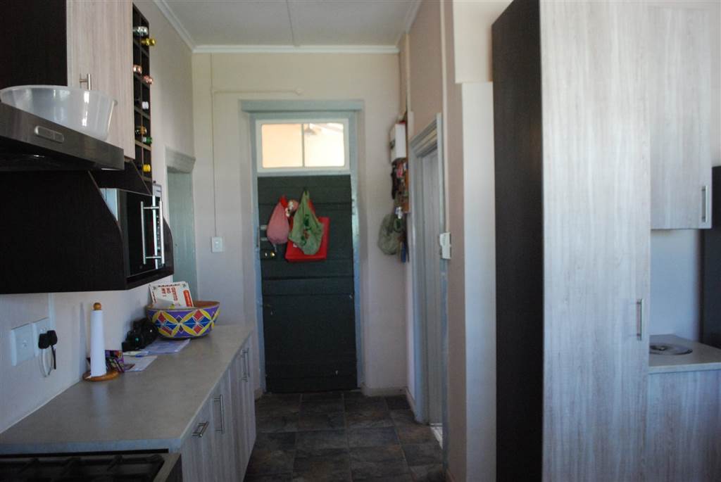 4 Bed House in Tulbagh photo number 11