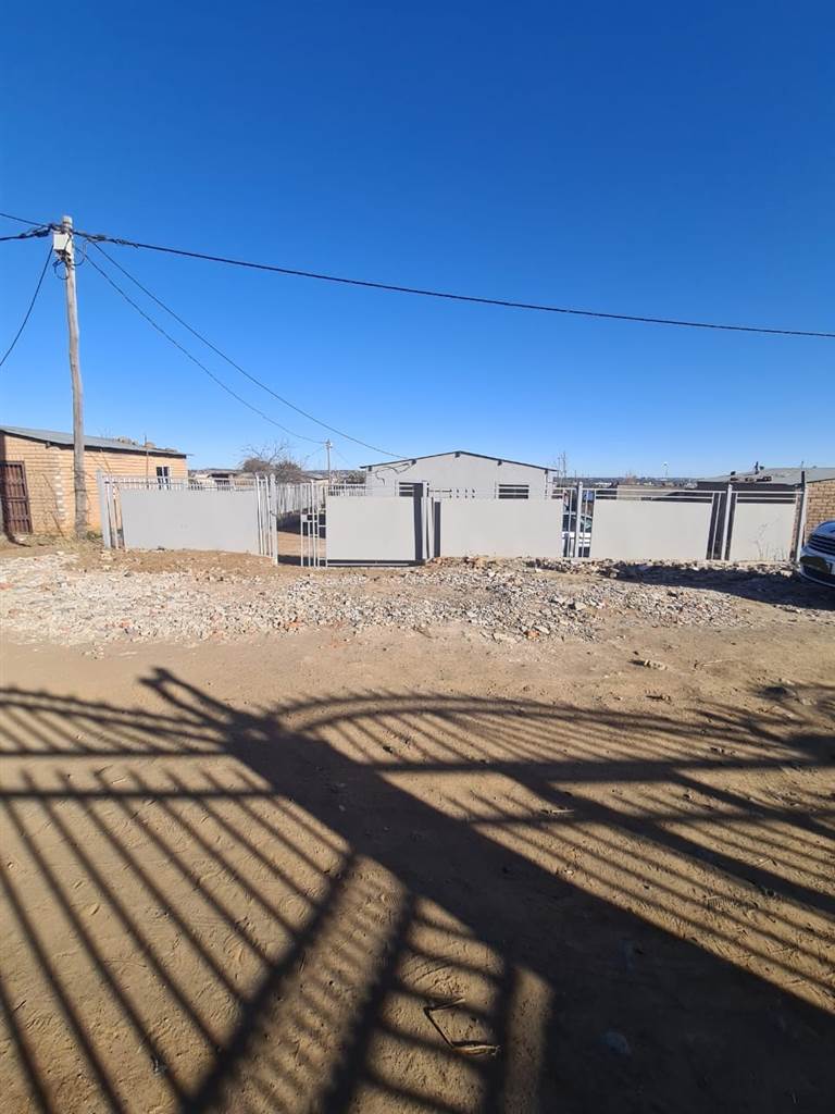 2 Bed House in Mangaung photo number 10