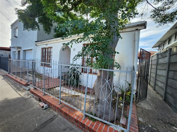 4 Bed House in Wynberg