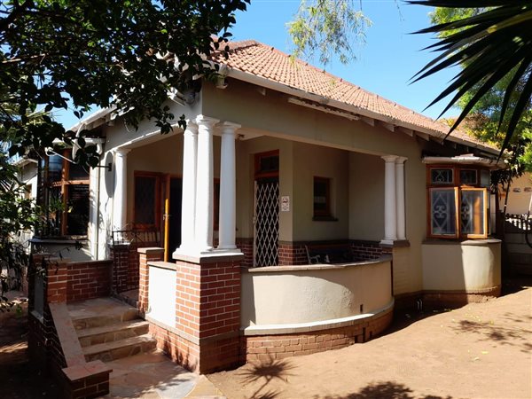 4 Bed House