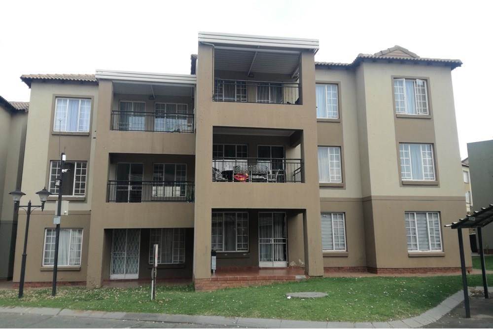 2 Bed Apartment in Meredale photo number 28