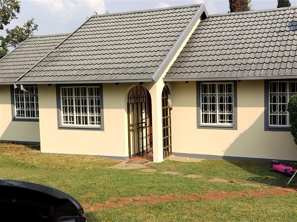 3 Bedroom House 3 Bedroom House