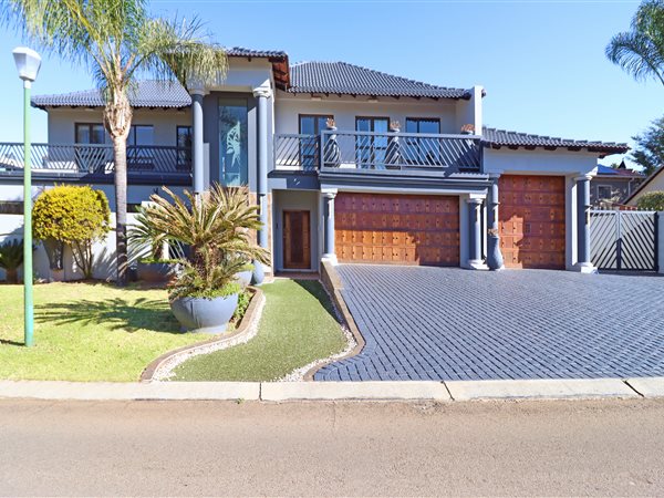3 Bedroom House 3 Bedroom House