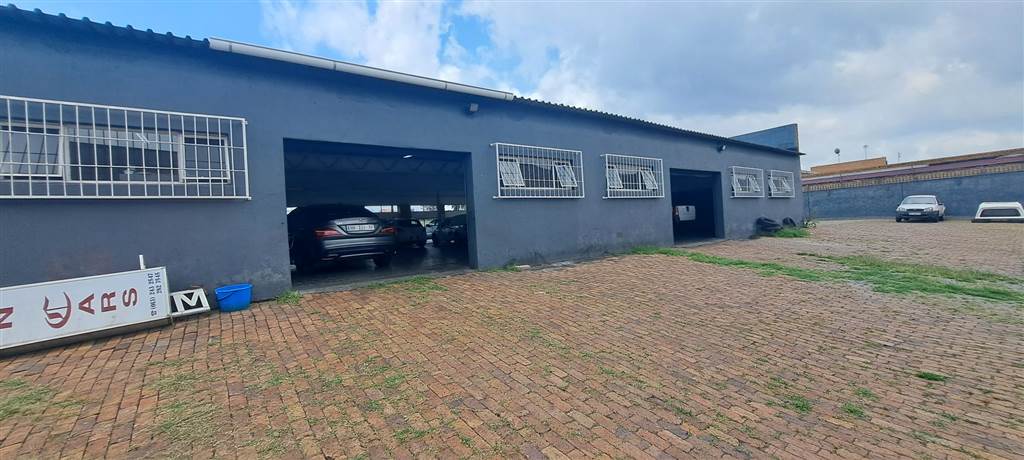 1100  m² Commercial space in Middelburg Central photo number 4