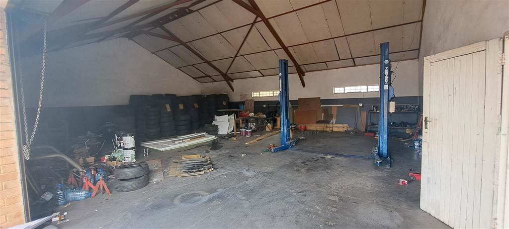 1100  m² Commercial space in Middelburg Central photo number 11