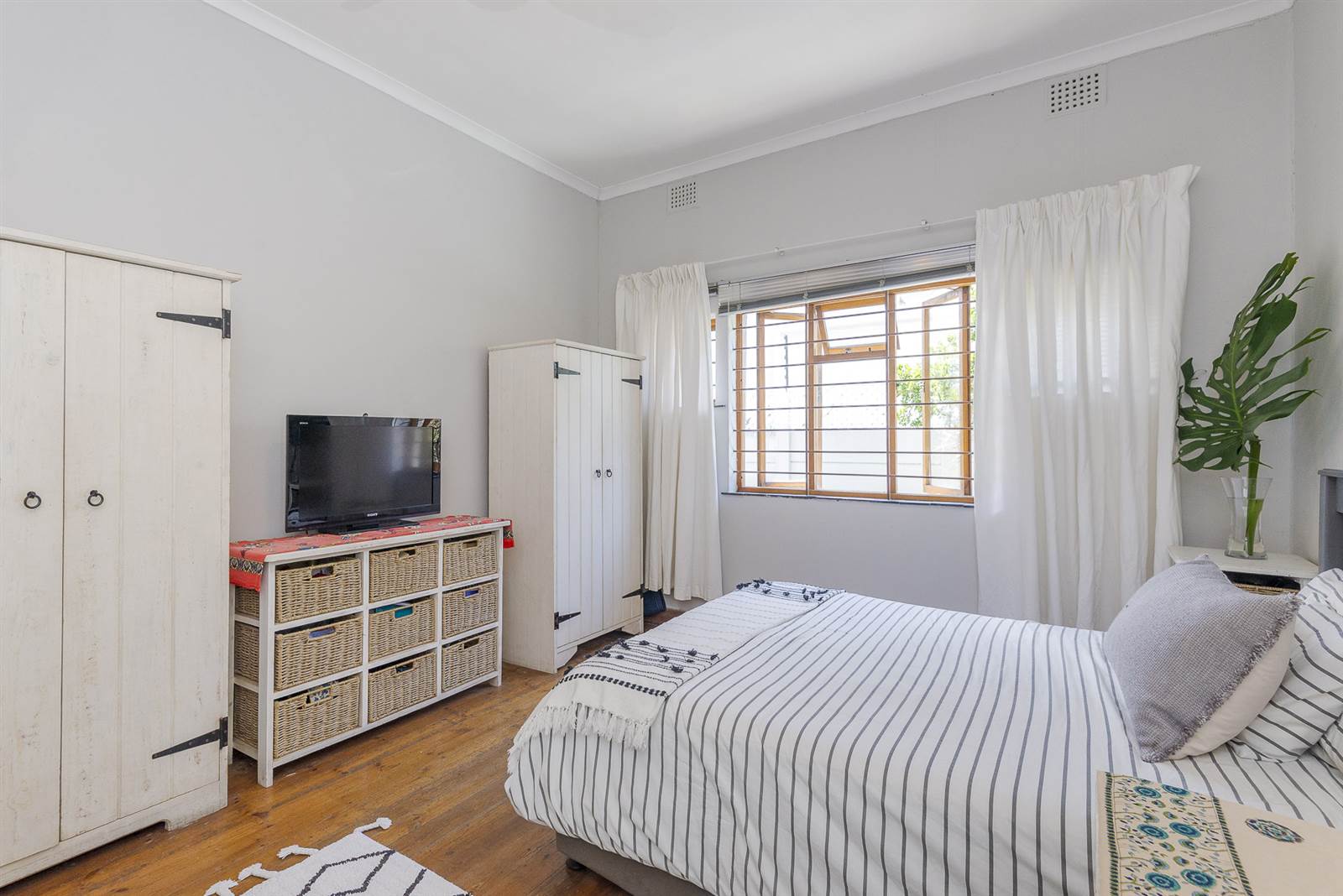 3 Bed House in Rondebosch photo number 11