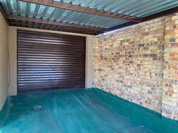 3 Bedroom Townhouse 3 Bedroom Townhouse
