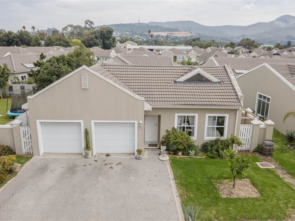 3 Bedroom House 3 Bedroom House