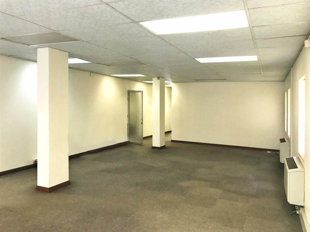 240  m² Office Space in Bedfordview photo number 8