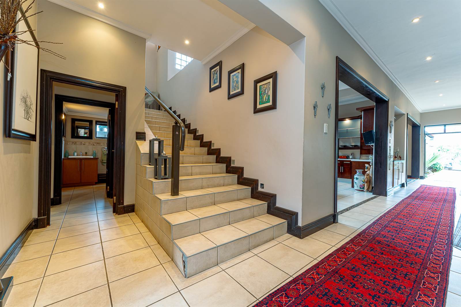 4 Bed House in Ruimsig Country Estate photo number 5