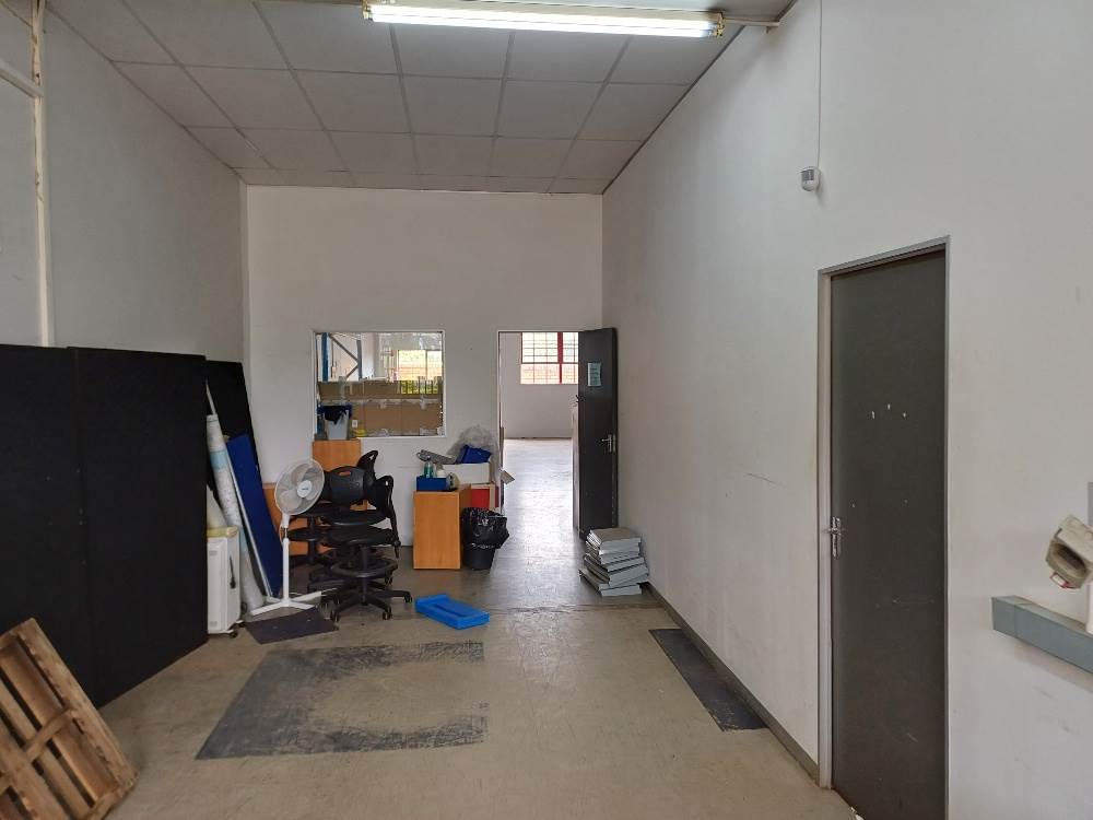 760  m² Industrial space in Highveld photo number 17