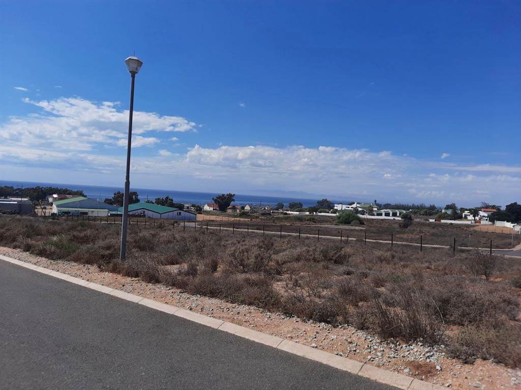 872 m² Land available in Britannica Heights photo number 12