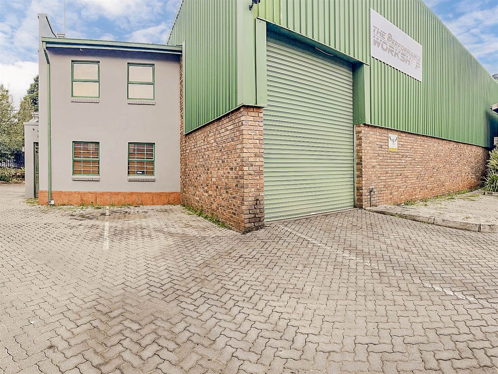 70  m² Commercial space in Laser Park photo number 2