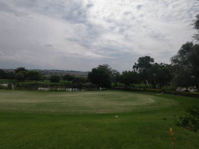 538 m² Land available in Blue Valley Golf Estate photo number 2