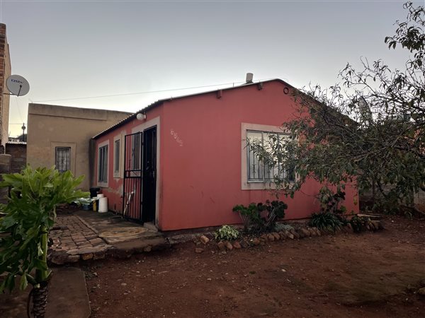 2 Bedroom House 2 Bedroom House