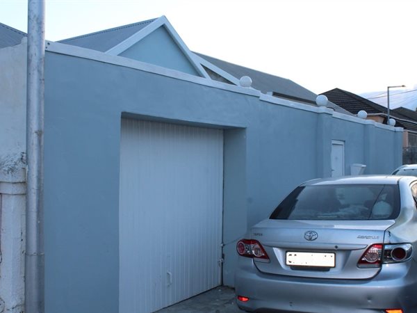 11 Bed House in Wynberg