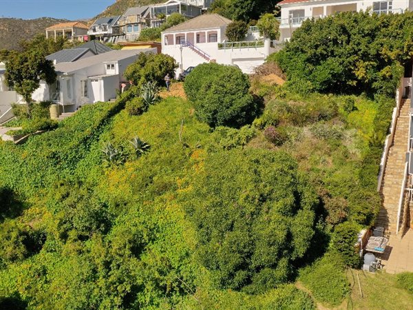 496 m² Land available in Simons Town