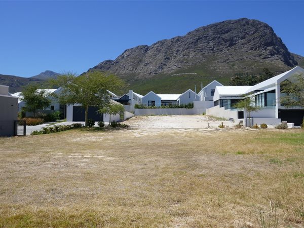 490 m² Land