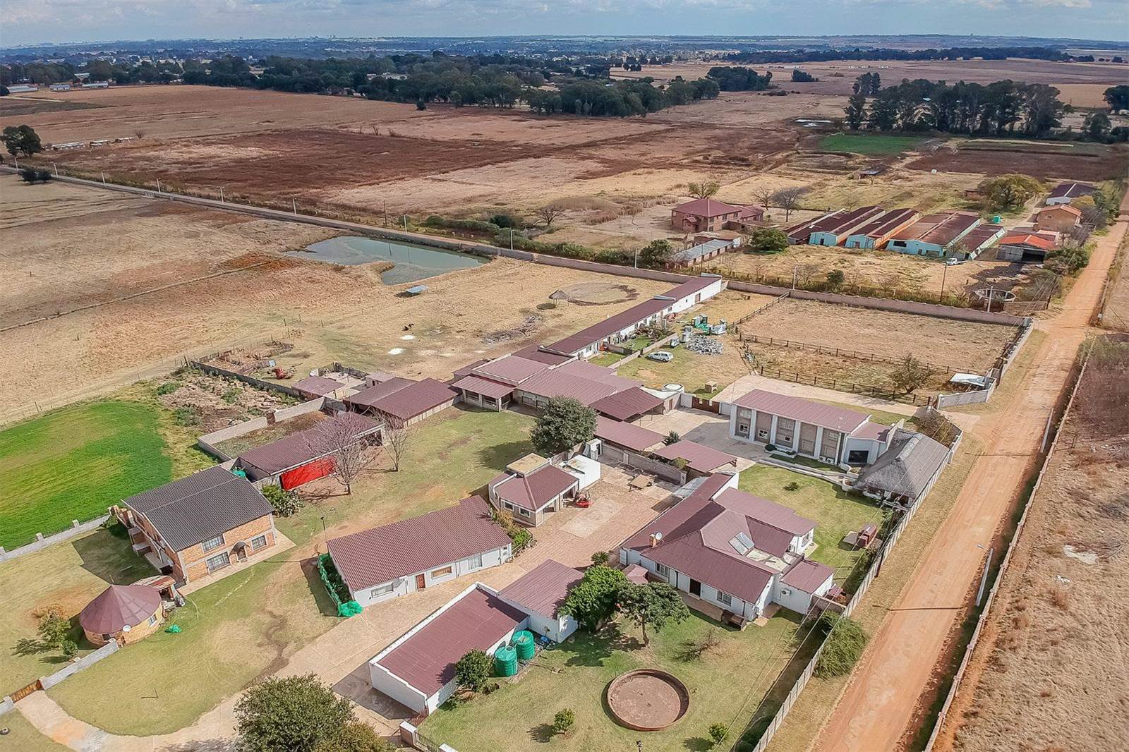 17.9 ha Farm in Zesfontein AH photo number 7
