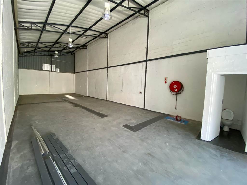 150  m² Industrial space in Strand Central photo number 15
