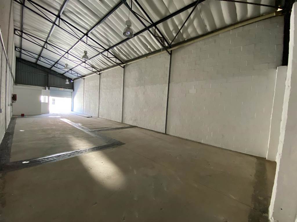 150  m² Industrial space in Strand Central photo number 12