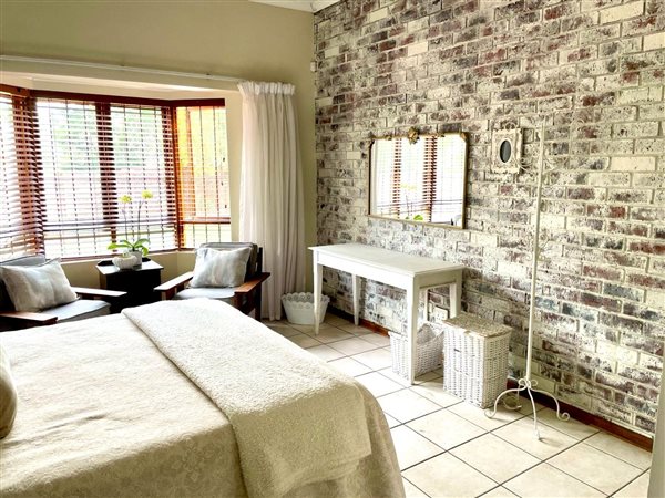 3 Bedroom Townhouse 3 Bedroom Townhouse