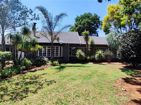 4 Bedroom House 4 Bedroom House