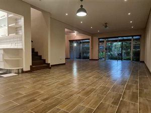 3 Bed Townhouse in Waterkloof Heights