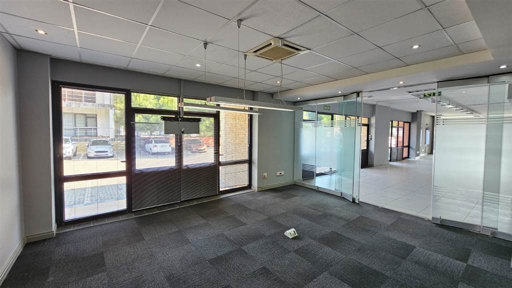 505  m² Office Space in Bedfordview photo number 10