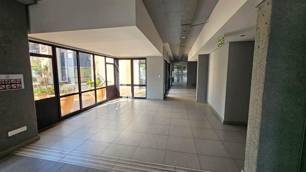 505  m² Office Space in Bedfordview photo number 3