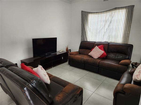 3 Bedroom House 3 Bedroom House