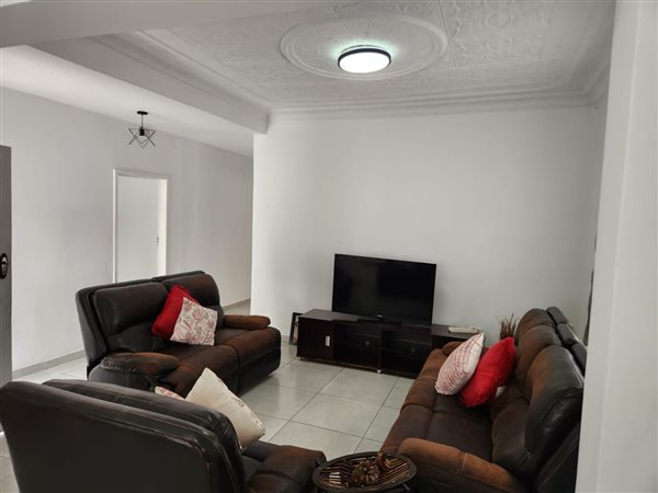 3 Bedroom House 3 Bedroom House