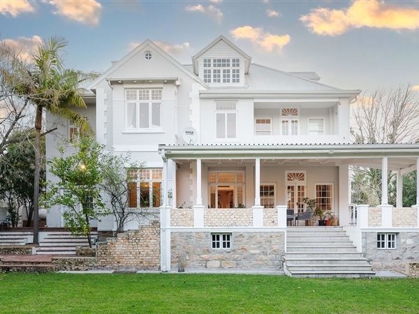 5 Bedroom House 5 Bedroom House