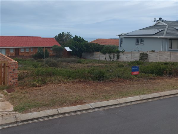 597 m² Land available in Boggomsbaai