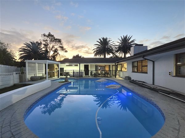 5 Bedroom House 5 Bedroom House