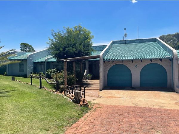 8 Bed House in Rietspruit