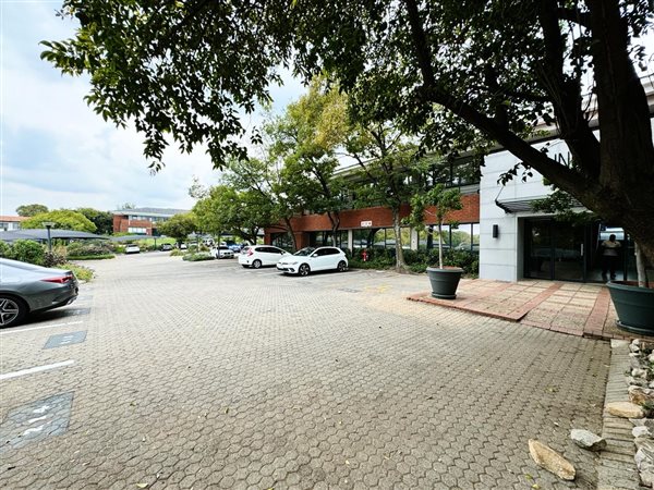 233.699996948242  m² Commercial space in Bryanston