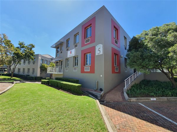 394  m² Commercial space in Greenstone Hill