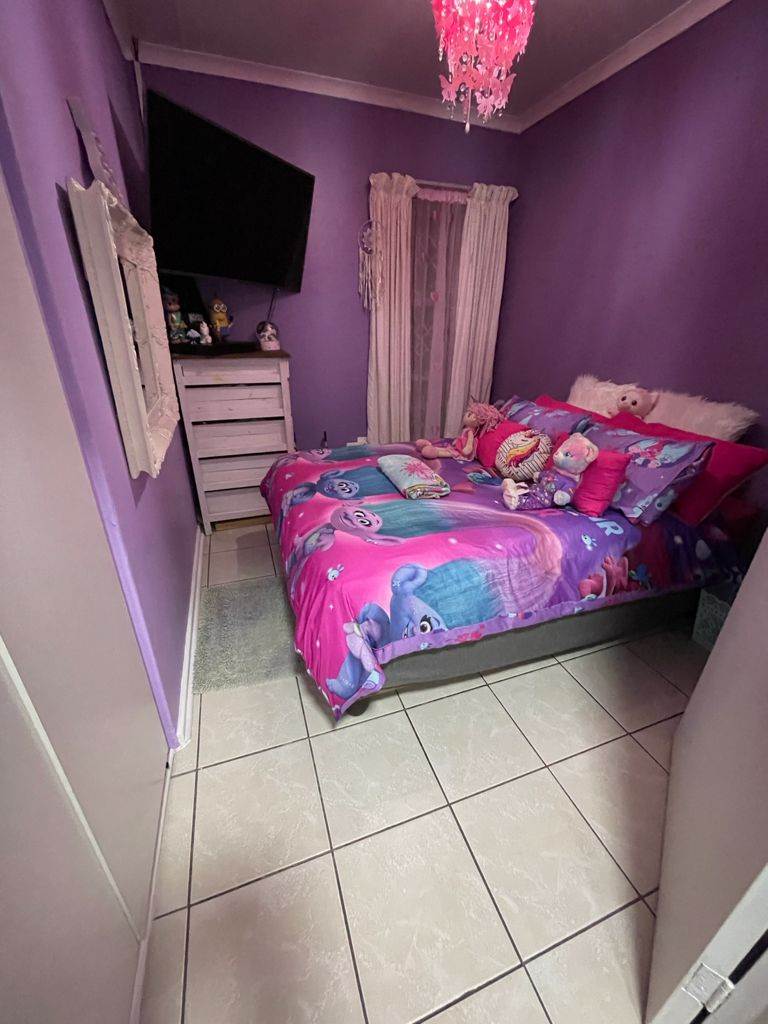 3 Bed Duplex in Meerensee photo number 10