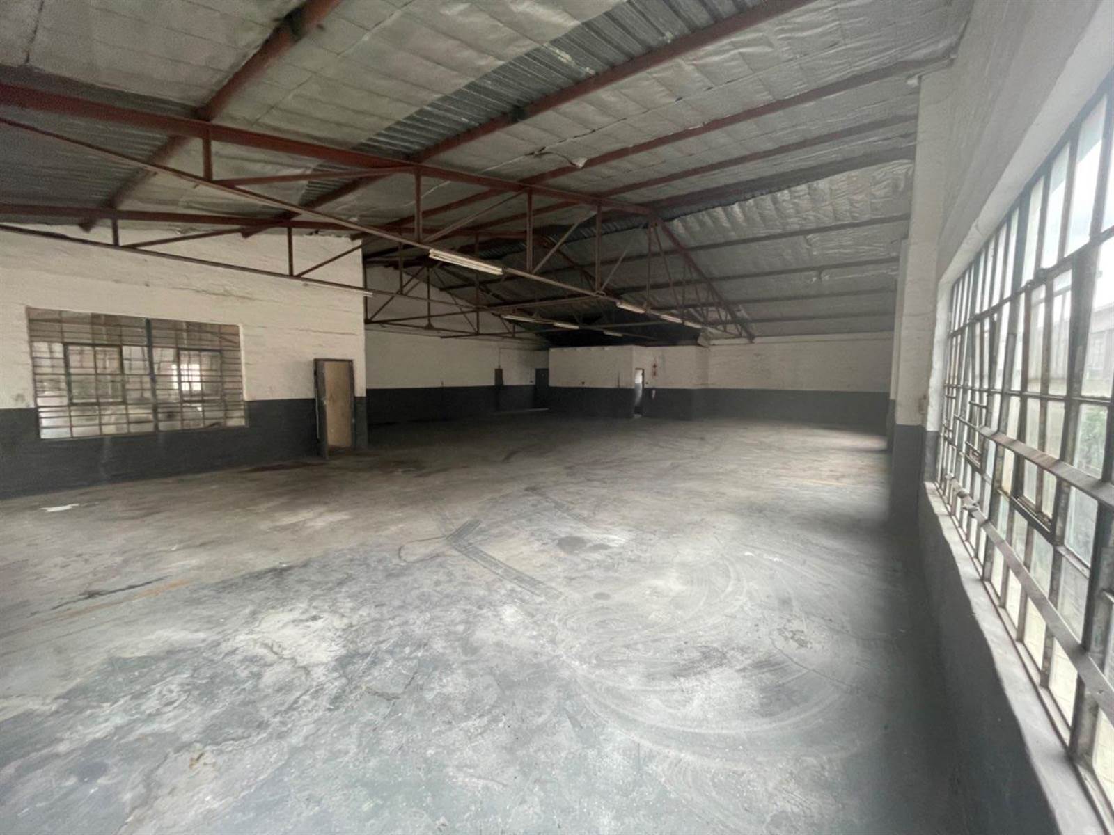 330  m² Industrial space in Mountain Ridge photo number 11