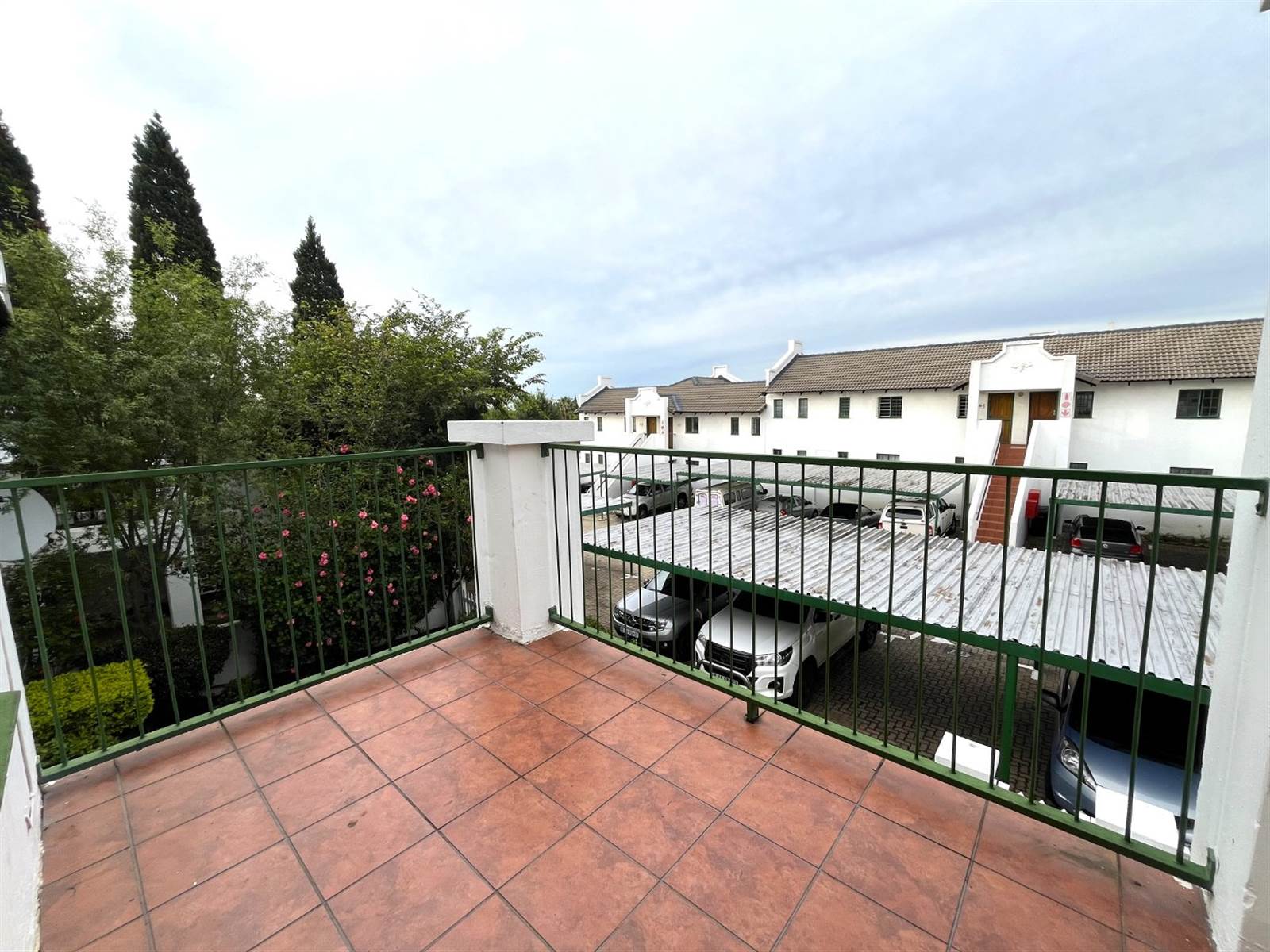 2 Bed Apartment in Marais Steyn Park photo number 16