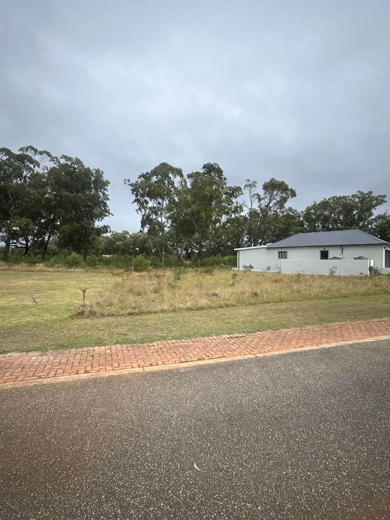 641 m² Land available in Wedgewood Golf Estate photo number 3
