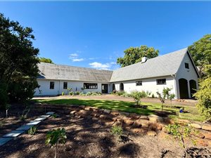 House in Golden Acre