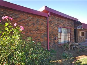 3 Bed House in Falcon Ridge