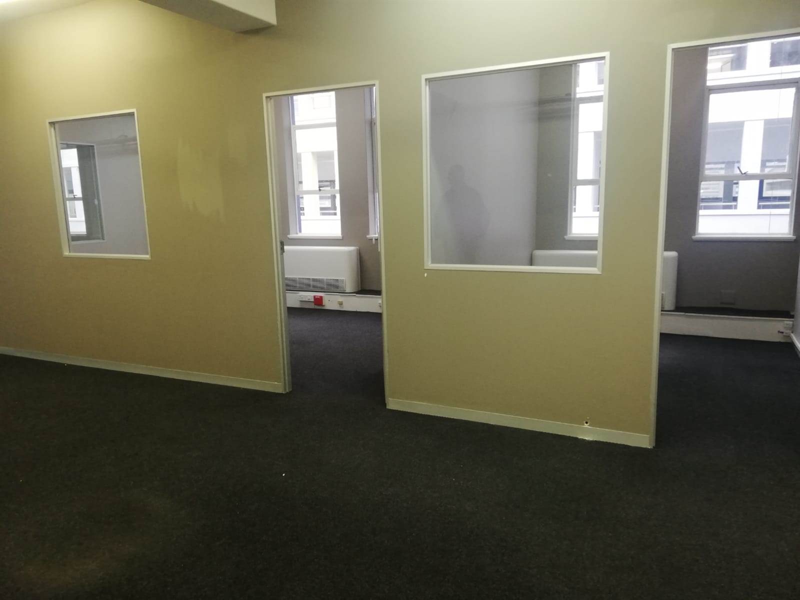 659  m² Office Space in Cape Town City Centre photo number 9