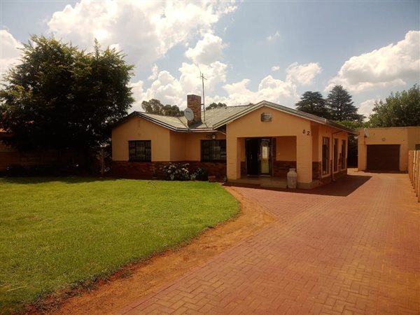 3 Bedroom House 3 Bedroom House