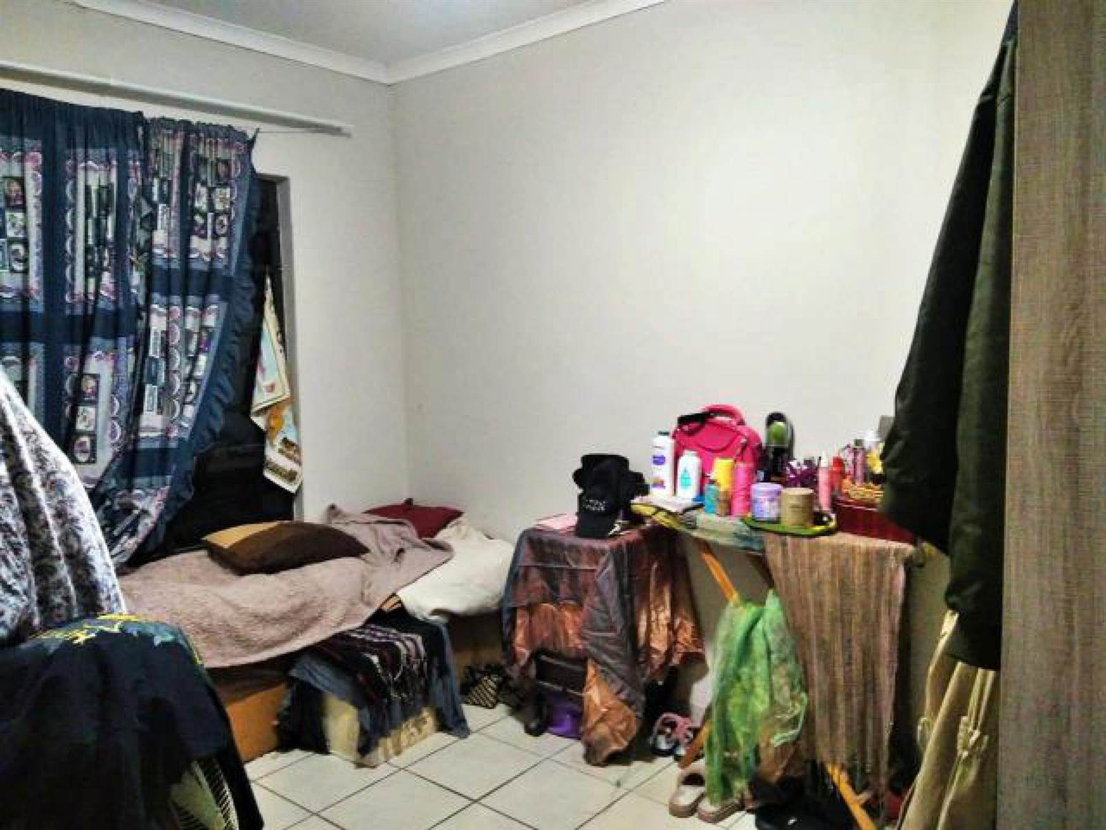 3 Bed Townhouse in Bloemfontein photo number 9