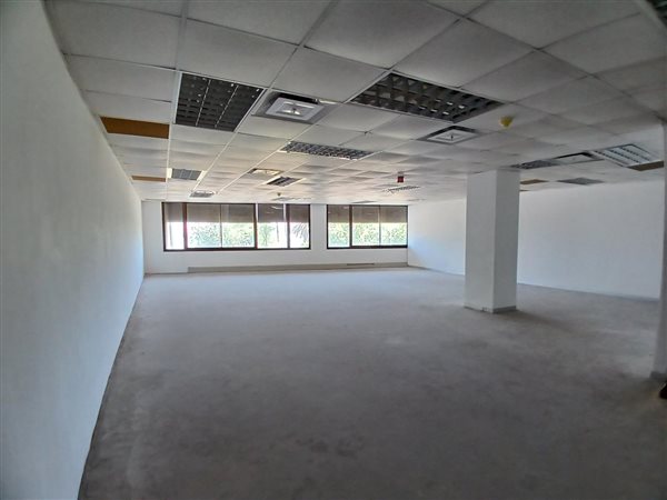 114  m² Office Space