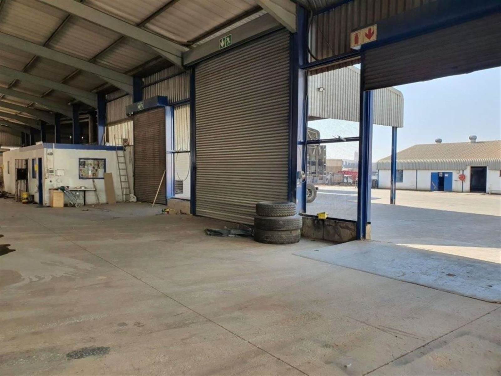 2600  m² Industrial space in Clayville photo number 9
